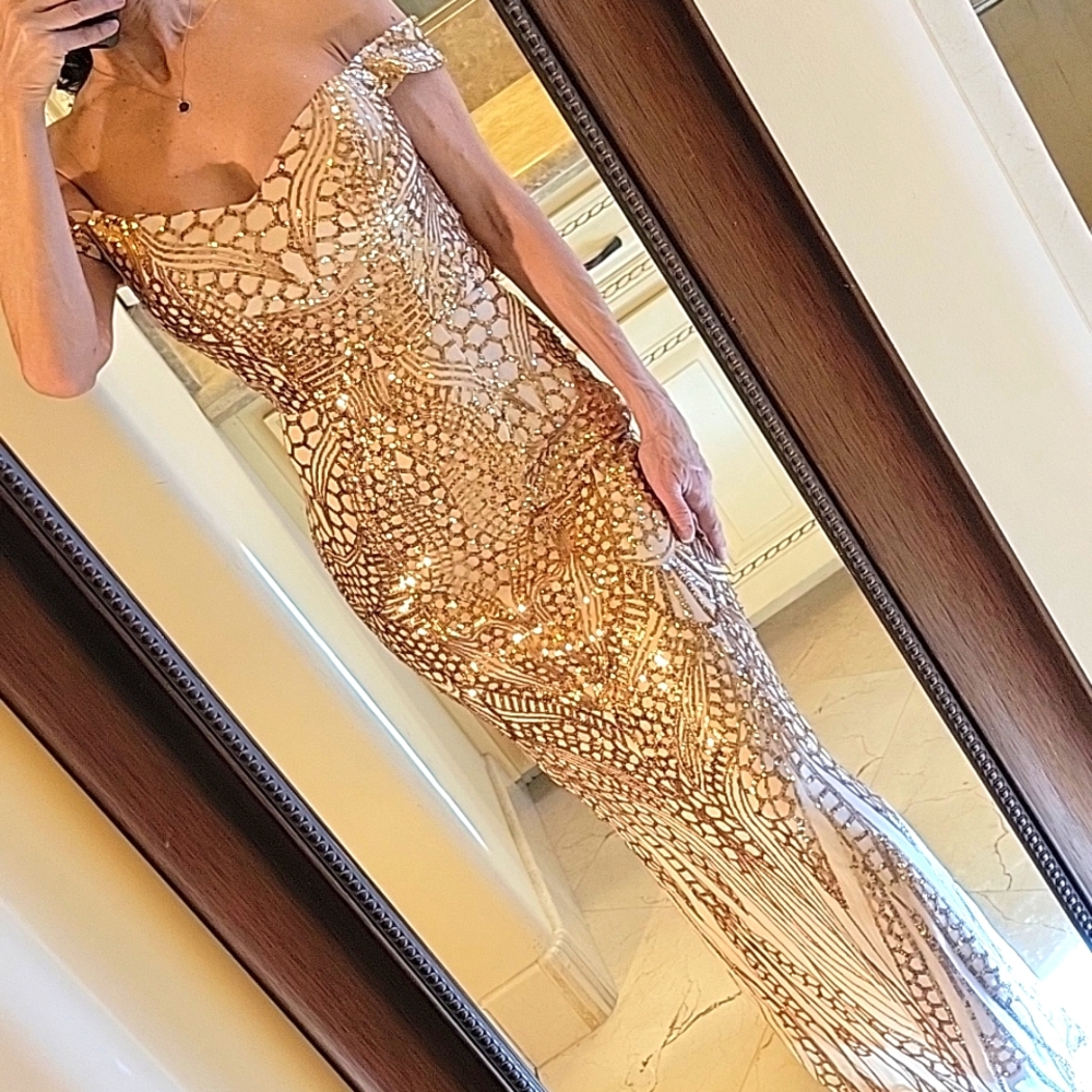 Gorgeous Gold Sequined Off-shoulder Fishtail Ball Gown, XS - Picture 8 of 16